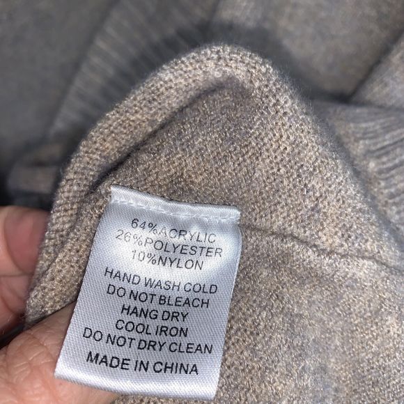 Womens All Row Cardigan Sweater OSFM EUC - Picture 6 of 7